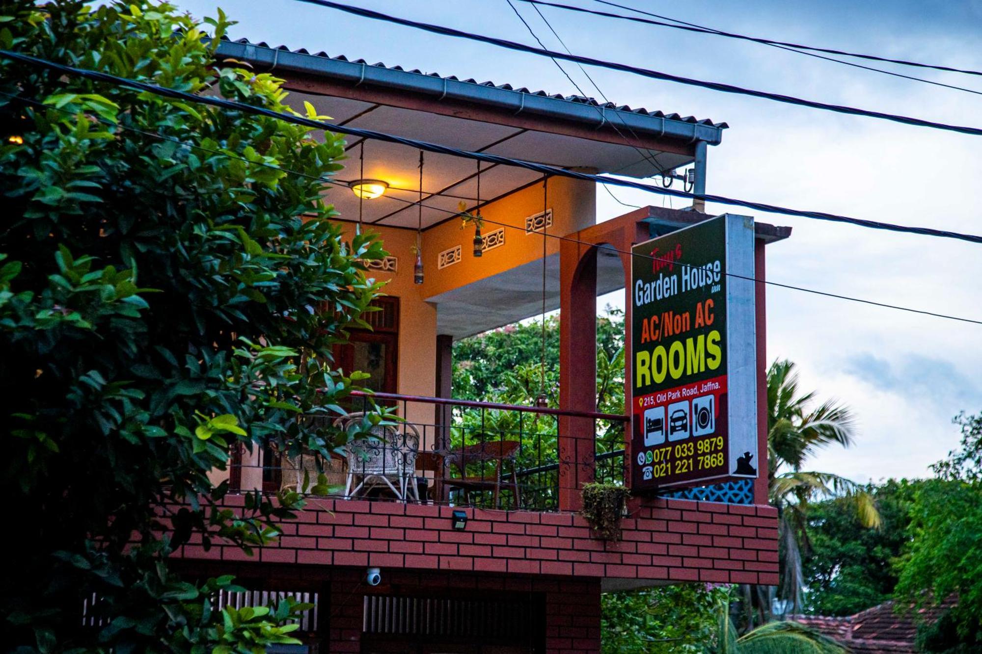 Tony'S Garden House Back Packers Inn Jaffna Dış mekan fotoğraf